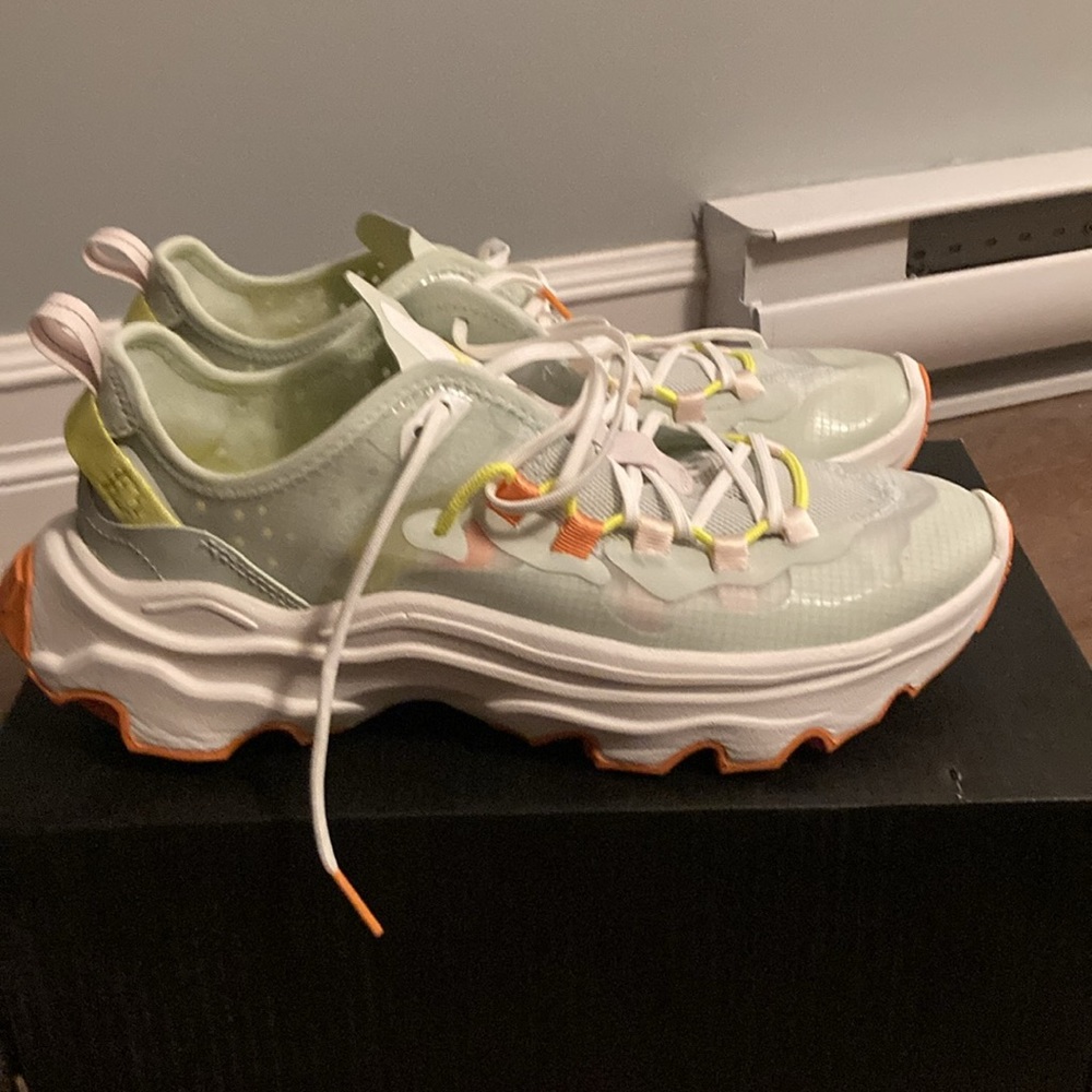 Stylish Sneakers with Orange AccentsSorel sneakers BNWT